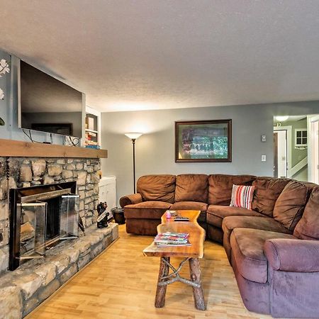 Condo With Furnished Deck - Walk To Sugar Mountain! Екстер'єр фото
